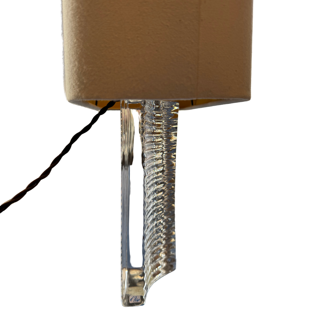 Heavy ribbed crystal base with curved silhouette, Daum France lamp.