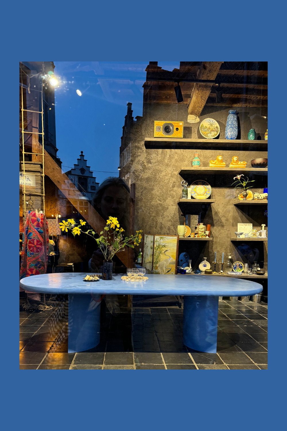 Custom blue microcement table by Correl (Wim Coucke) and Maaike Selects. Handmade, minimalist, and available in bespoke colors.