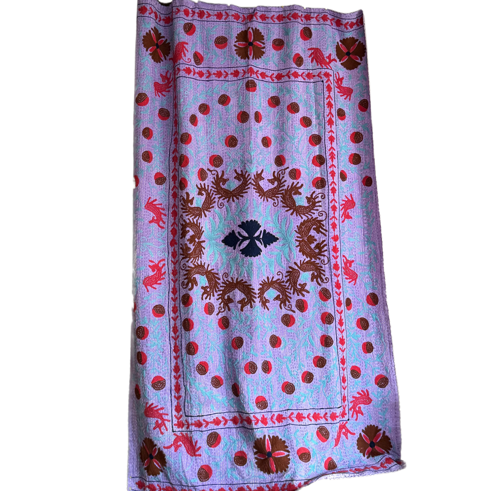 Embroidered kantha with repeating deer motifs and central medallion on lavender background